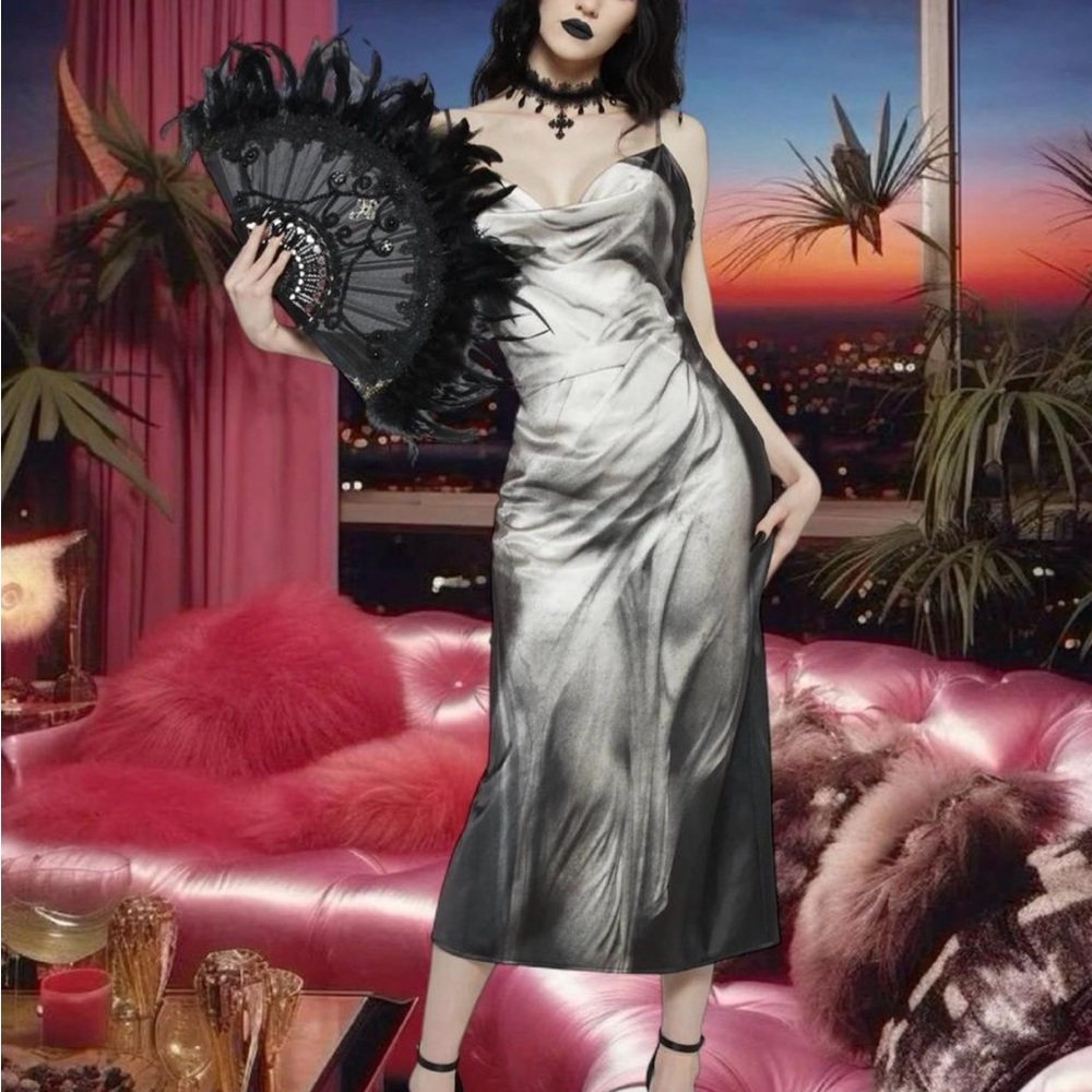 🩷DOLLSKILL WIDOW SCULPTING TEMPTATION MAXI DRESS🩷